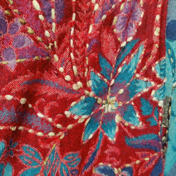 Red Wrap Shawl or Poncho Puffy Yarn Floral Embroidery Fringe Super Soft - Picture 4 of 8